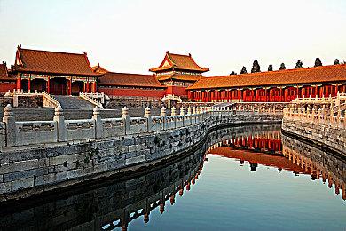 《狂野飙车9》Steam版正式发售 免费游玩支持中文